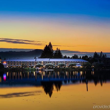 Inn On Long Lake Nanaimo Zewnętrze zdjęcie